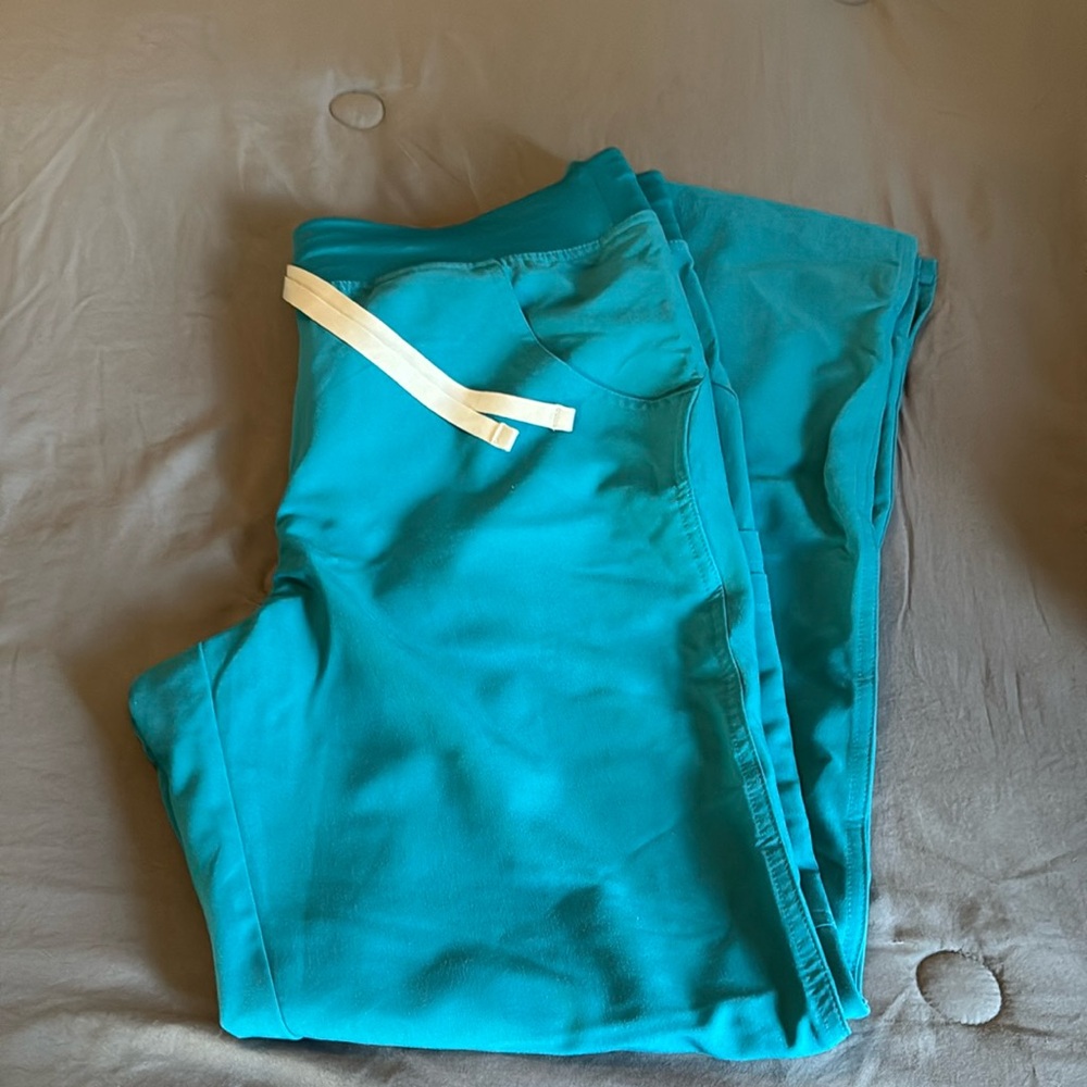 Figs large Kade scrub pants